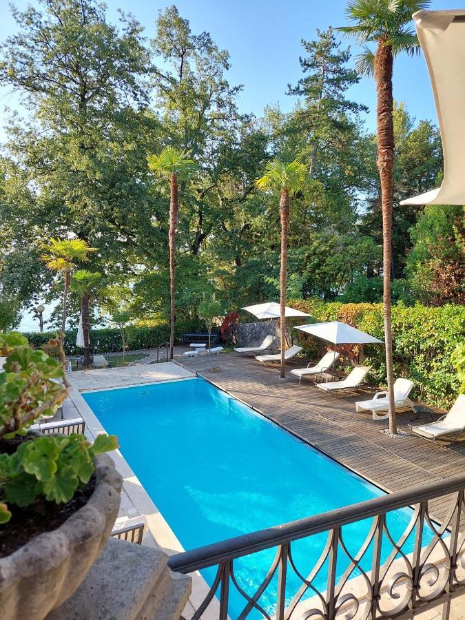 Hotel Villa Astra Ловран Екстер'єр фото